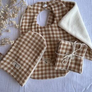 ensemble bavoir cotons lavables, essui tout, gant de toilette vichy caramel
